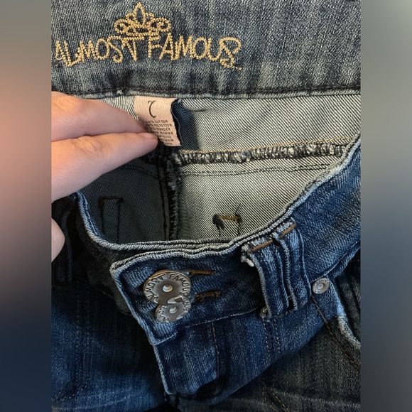 Almost Famous flared leg jeans - Picture 6 of 7